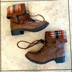 Women’s Folded Lace Up Combat Boots